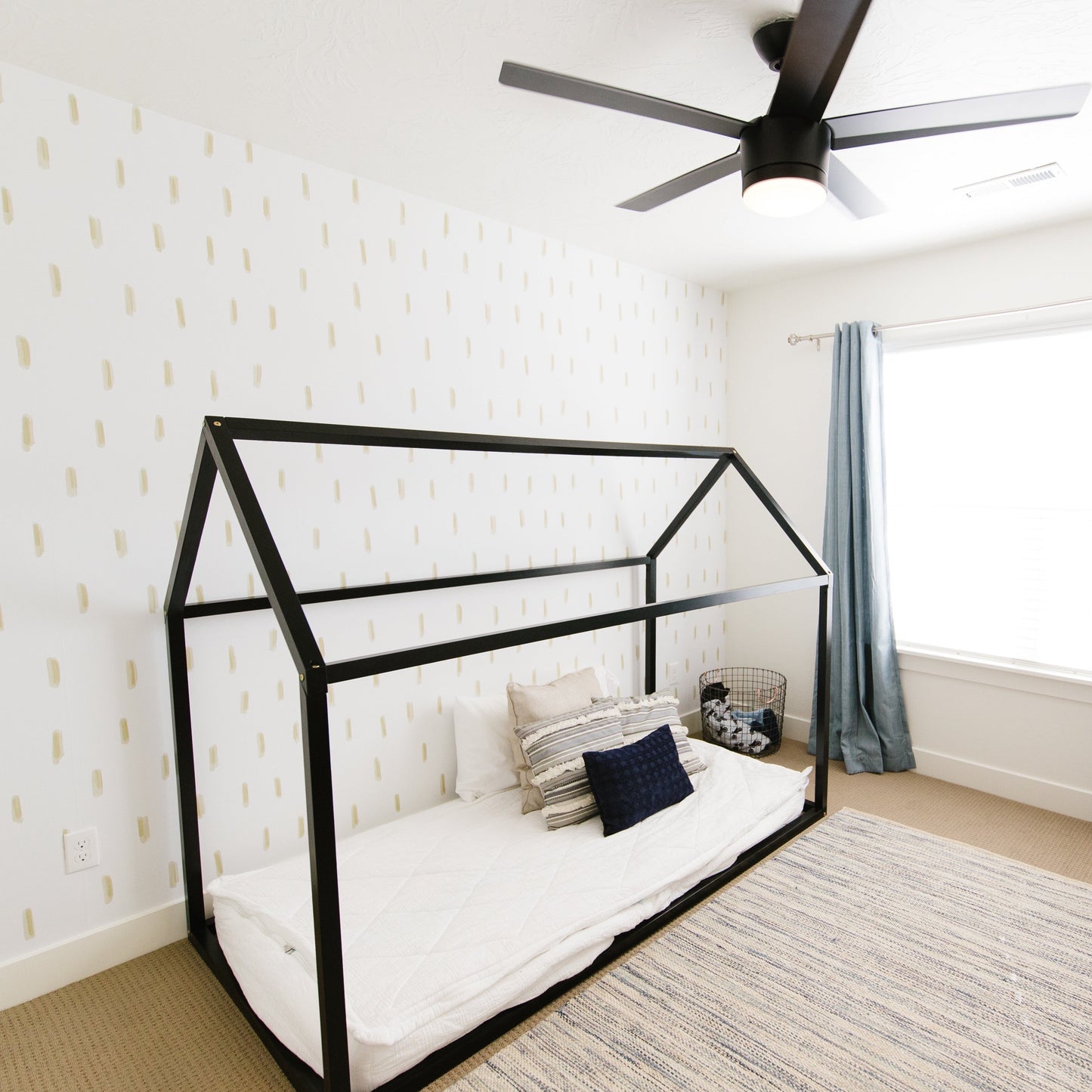 Lennon Wallpaper by Erika Senneff - Loomwell Home Goods