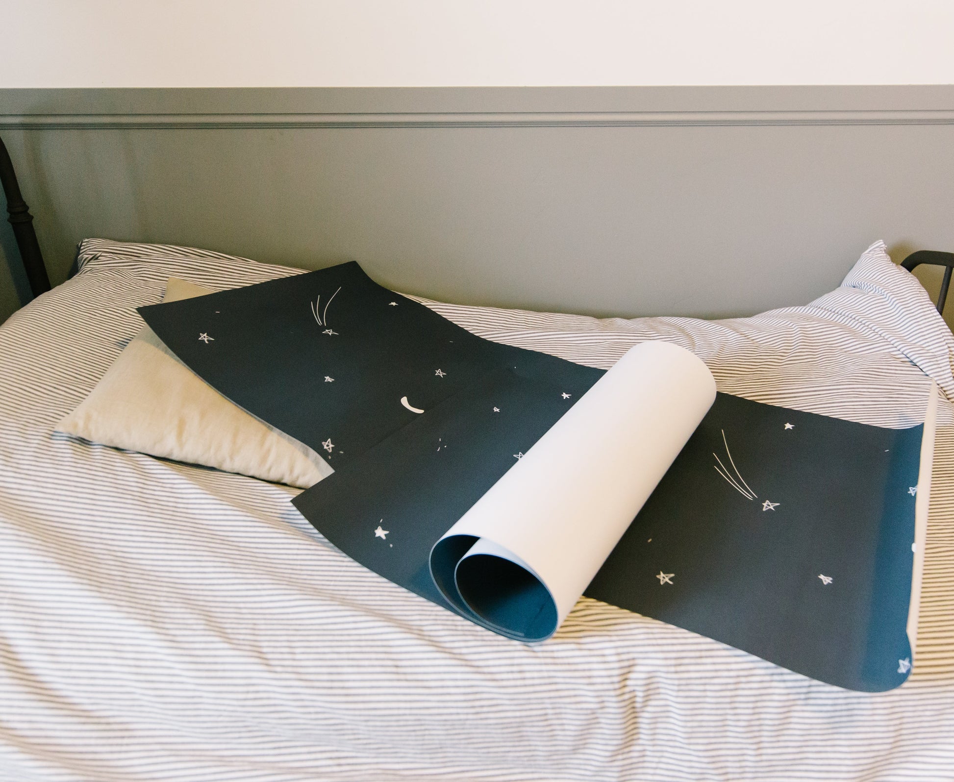 Spencer Wallpaper by Erika Senneff - Loomwell Home Goods