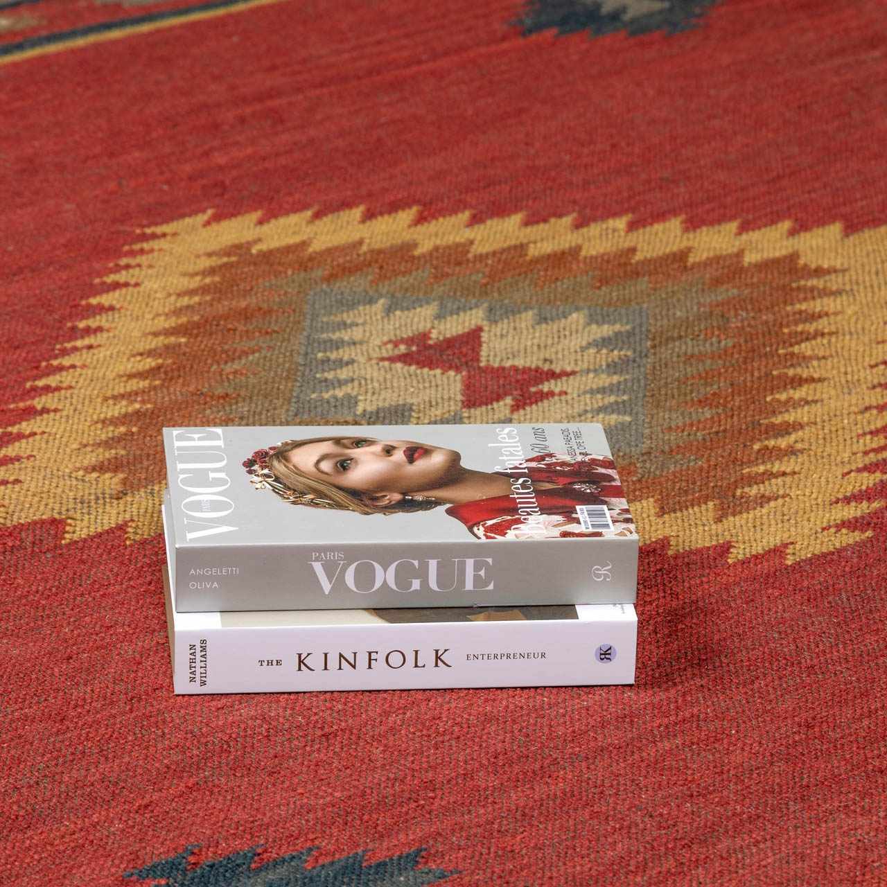 Red Navy Blue Traditional Wool Area Rug - Boutique Rugs