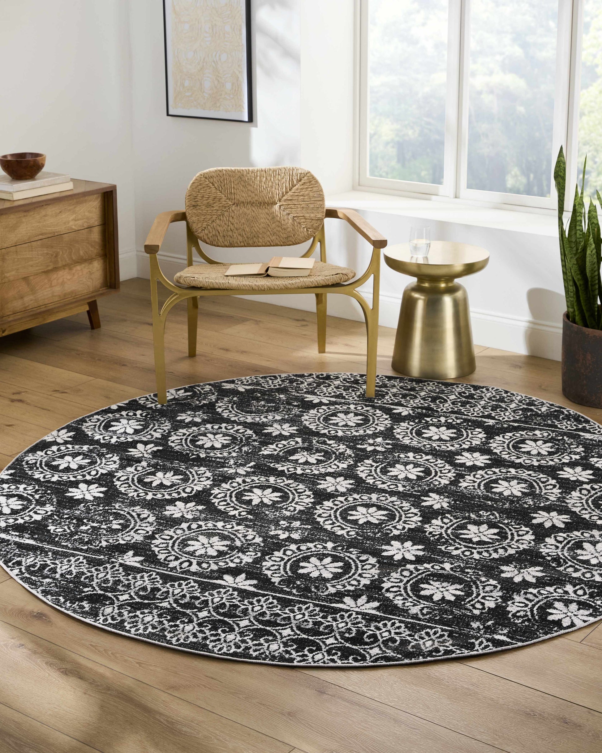 Kahraman Black&White Floral Washable Area Rug - Boutique Rugs