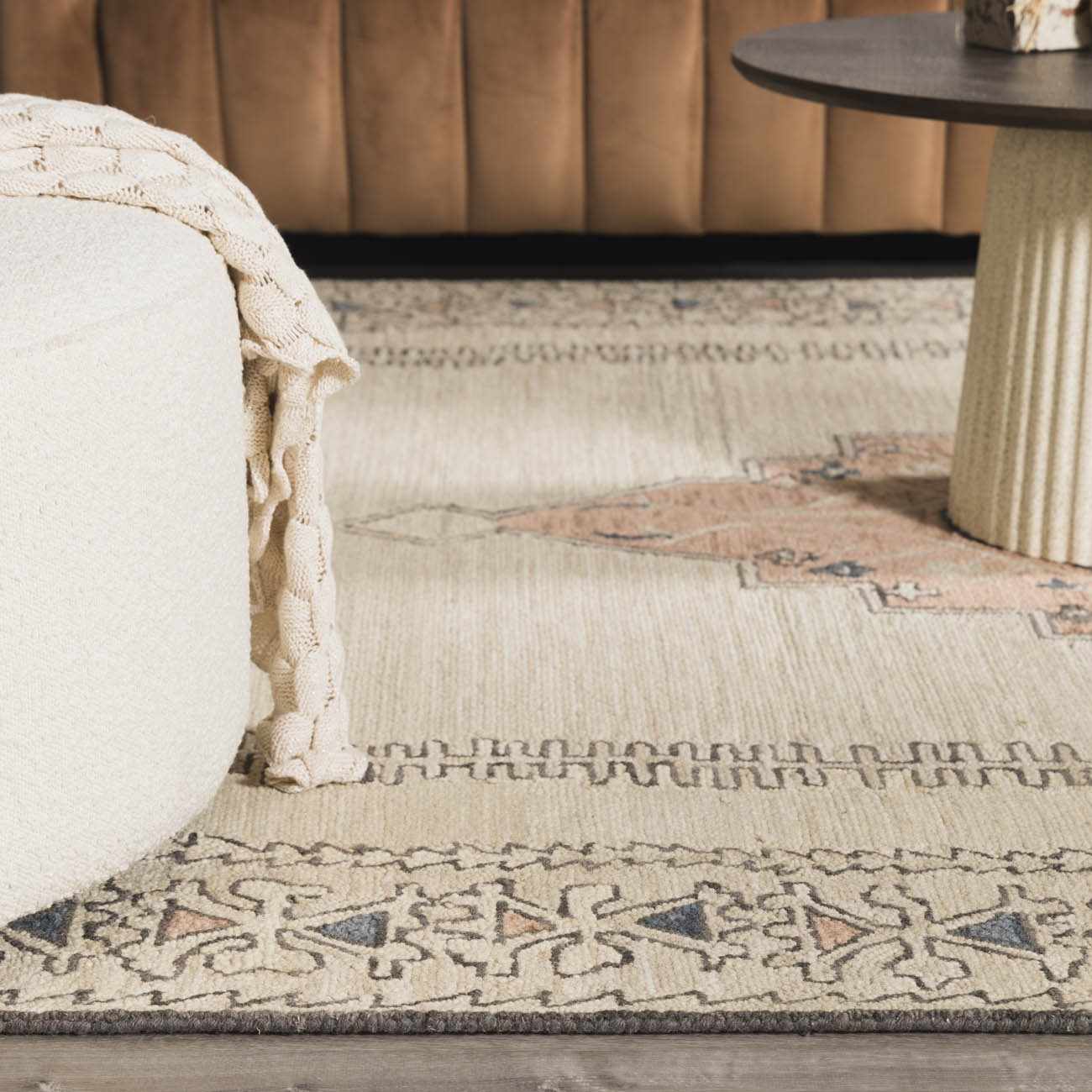 Gray Pink Traditional Wool Area Rug - Boutique Rugs