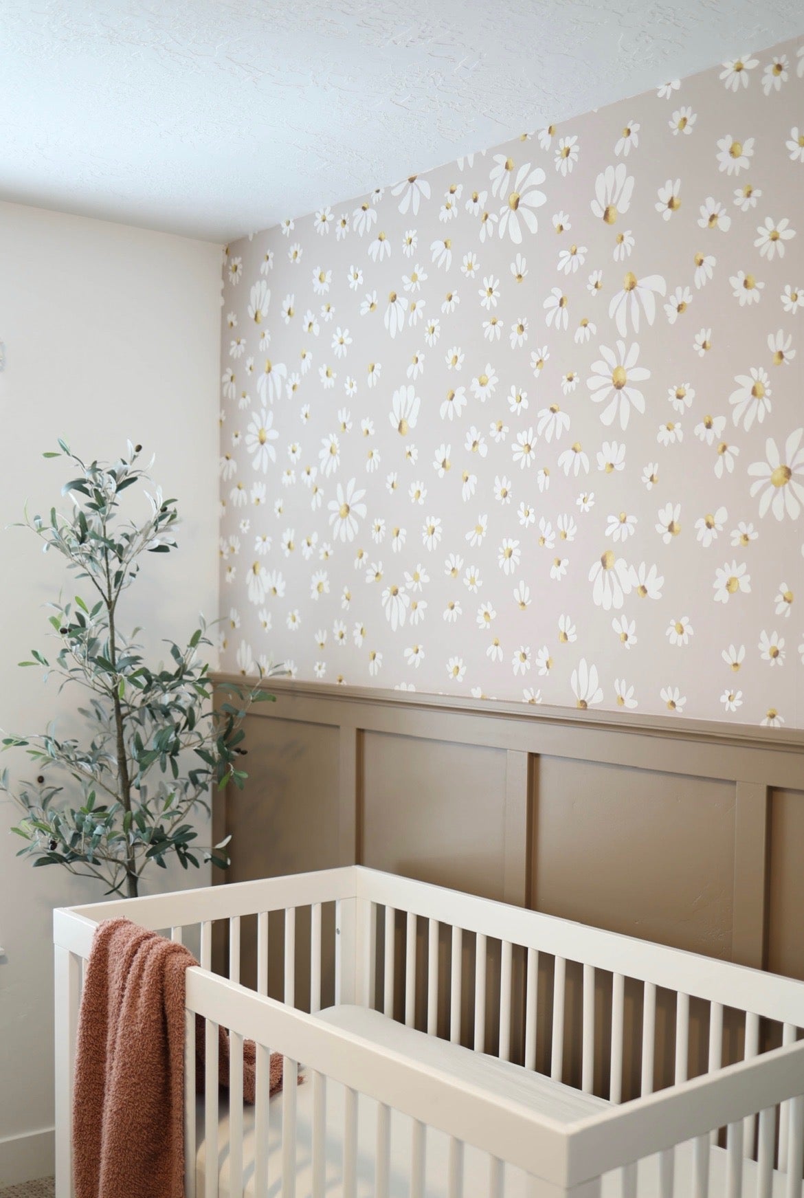 Gwen Wallpaper by Morgan Casteel - Loomwell Home Goods
