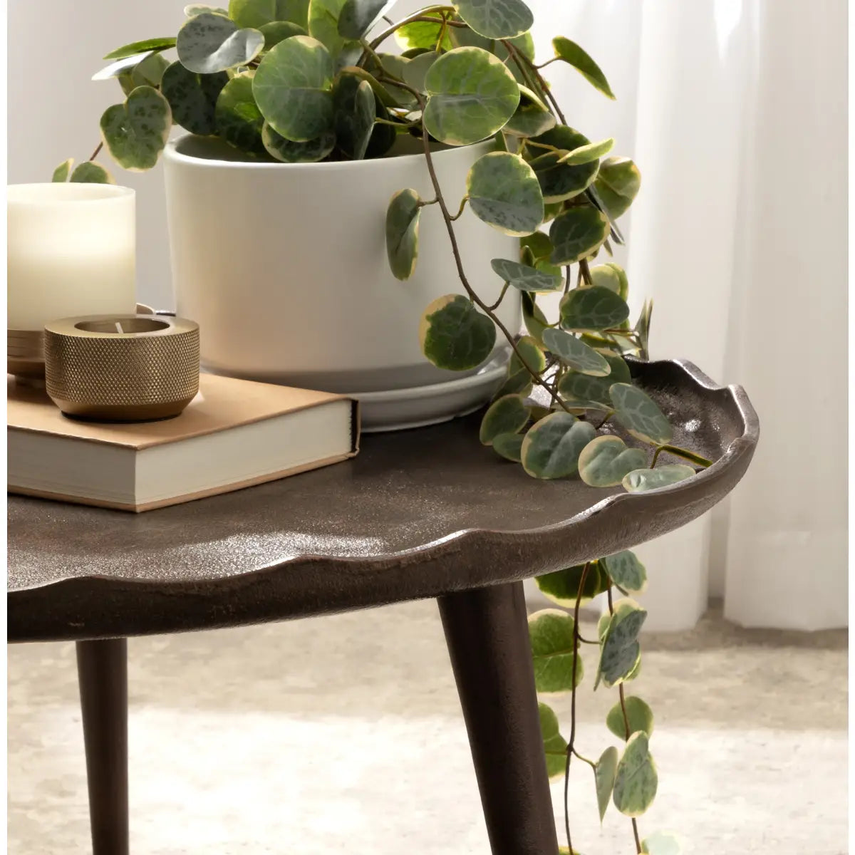 Alessia Round Metal Coffee Table - kateandlaurel