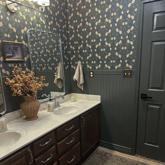 Amberly Wallpaper - Traditional Floral - by Aubrey Fairchild - Loomwell Home Goods