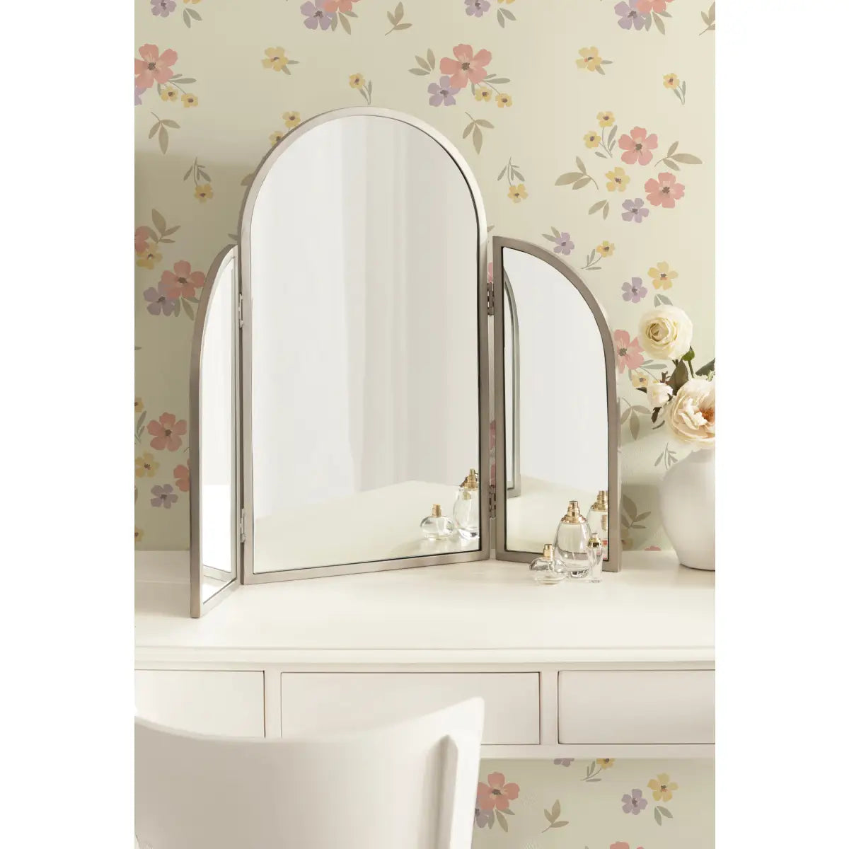 Amoli Tri-Fold Arch Vanity Mirror - kateandlaurel