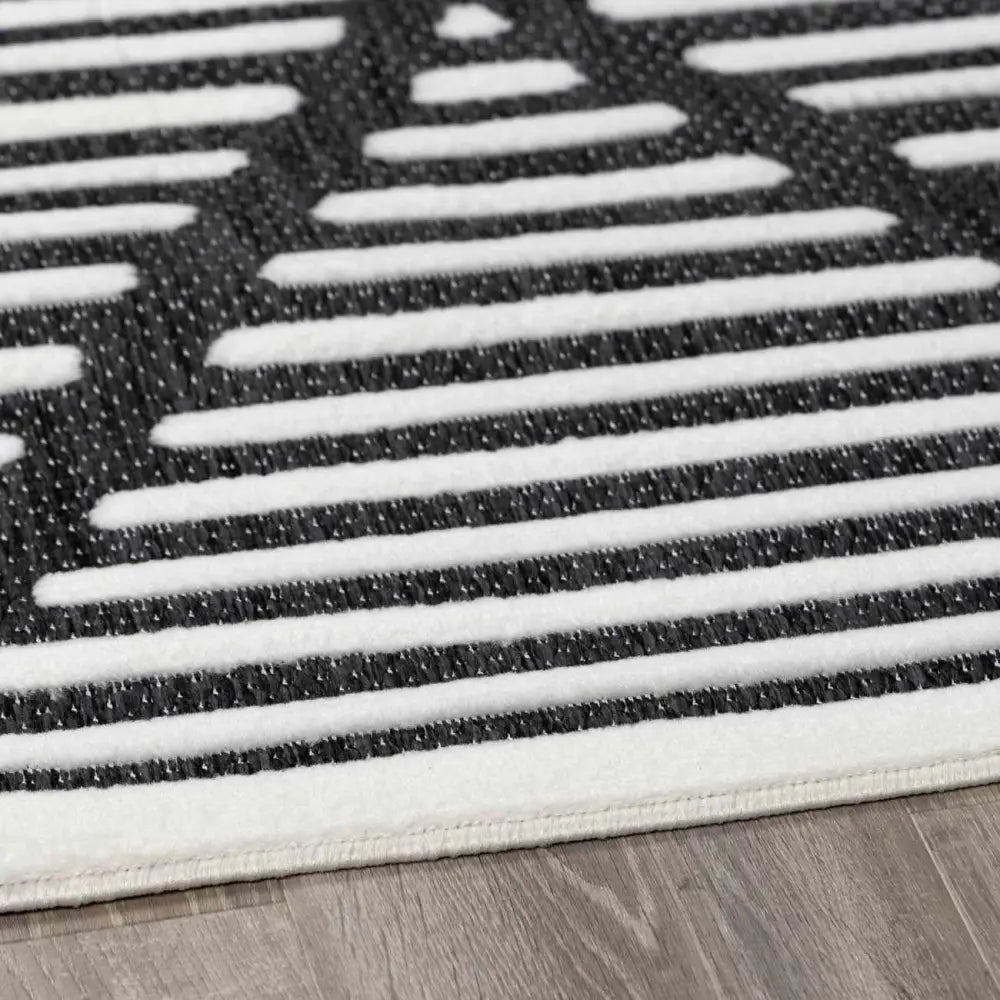 Anah Black Outdoor Rug - Boutique Rugs