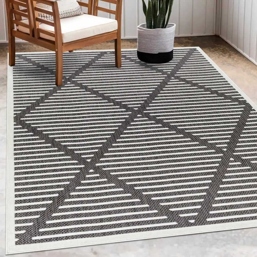 Anah Black Outdoor Rug - Boutique Rugs