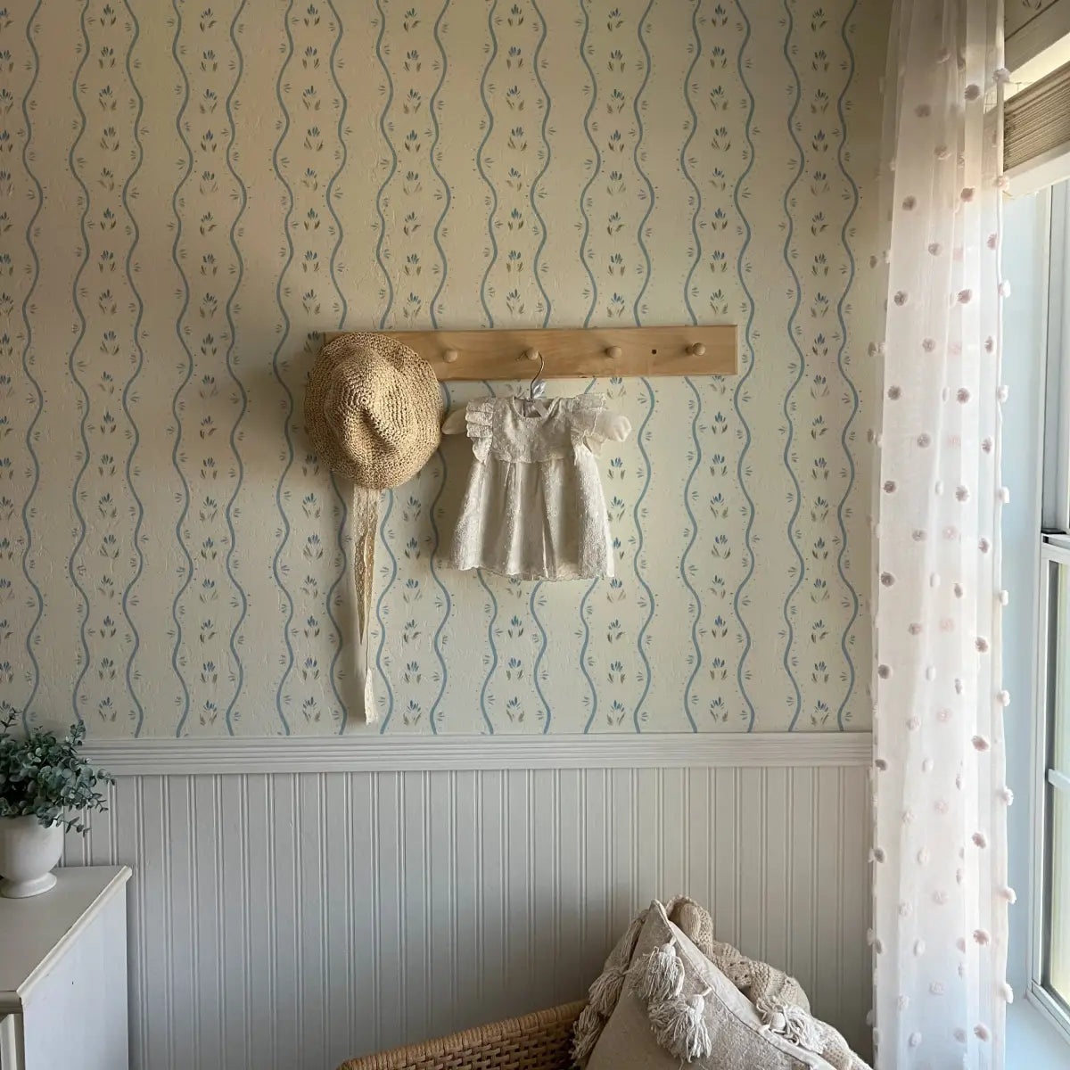Annabelle Cottage Wallpaper - Wavy Flower Stripes - by Melissa Johnson - Loomwell Home Goods