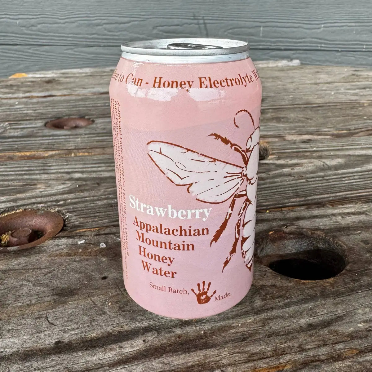 Flavored Sparkling Water with Honey - Strawberry - with Electrolytes - Wehrloom Honey