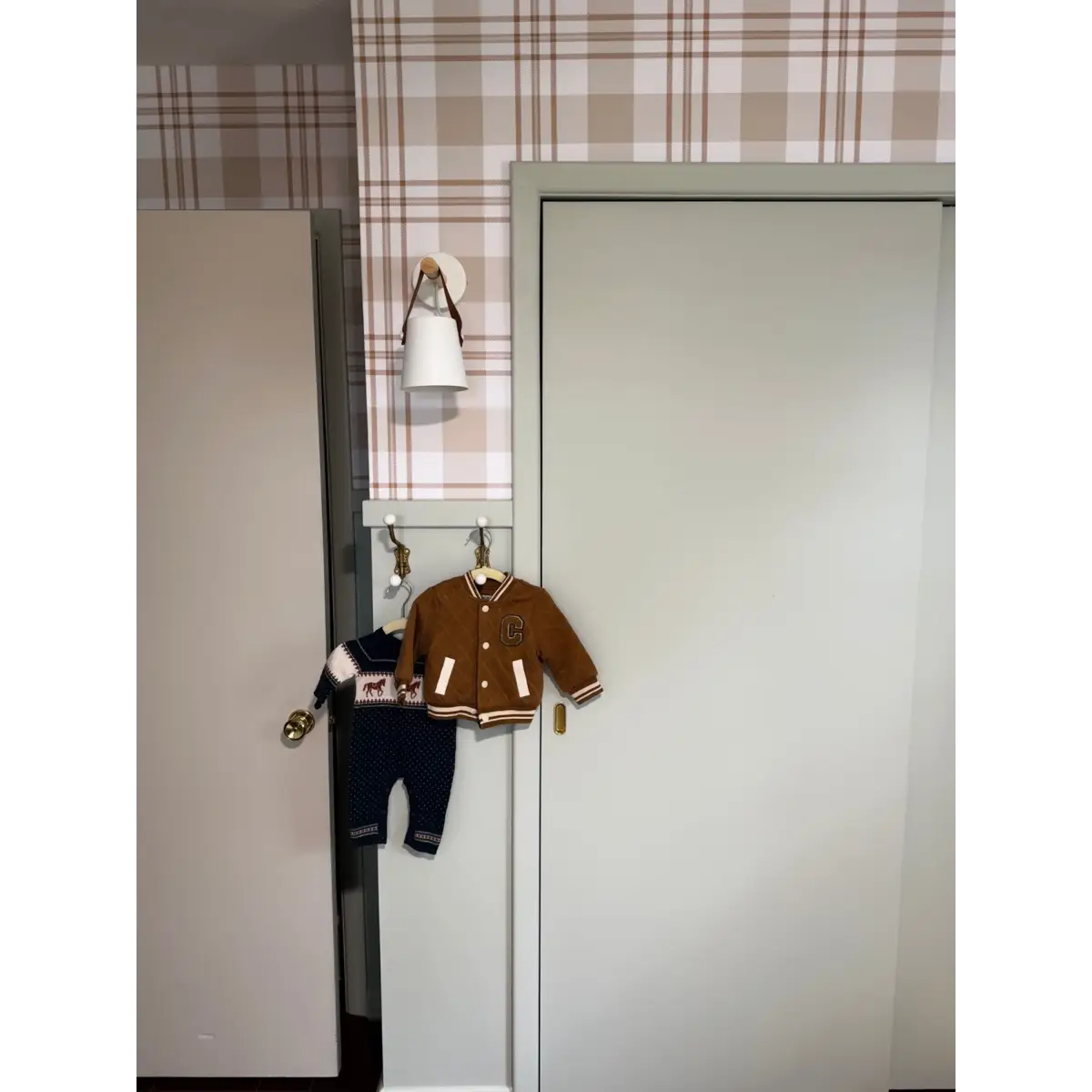 Archer Plaid Wallpaper - Subtle Plaid - Loomwell Home Goods