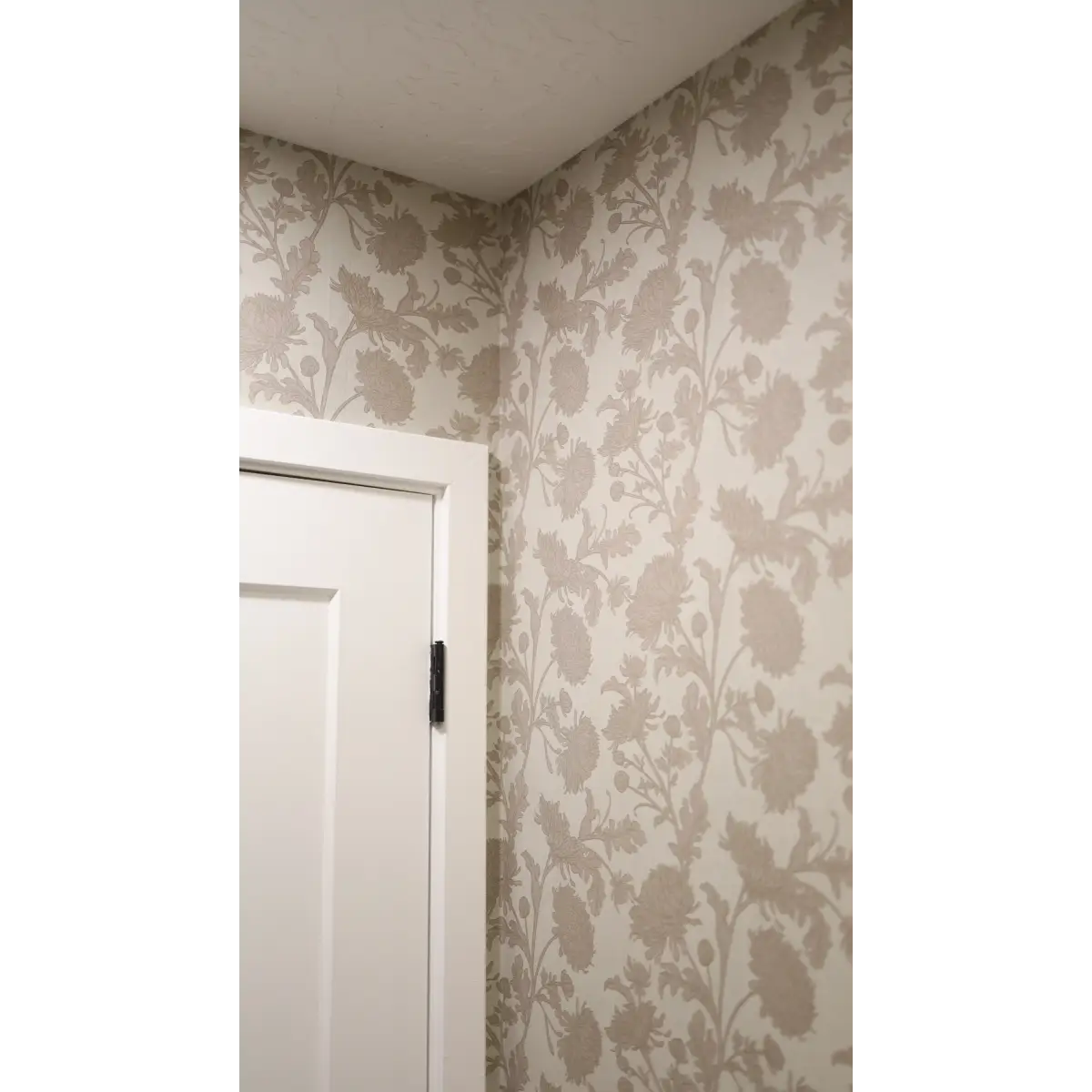 Archie Wallpaper - Flower Vines - by Taddy Mikelaites - Loomwell Home Goods