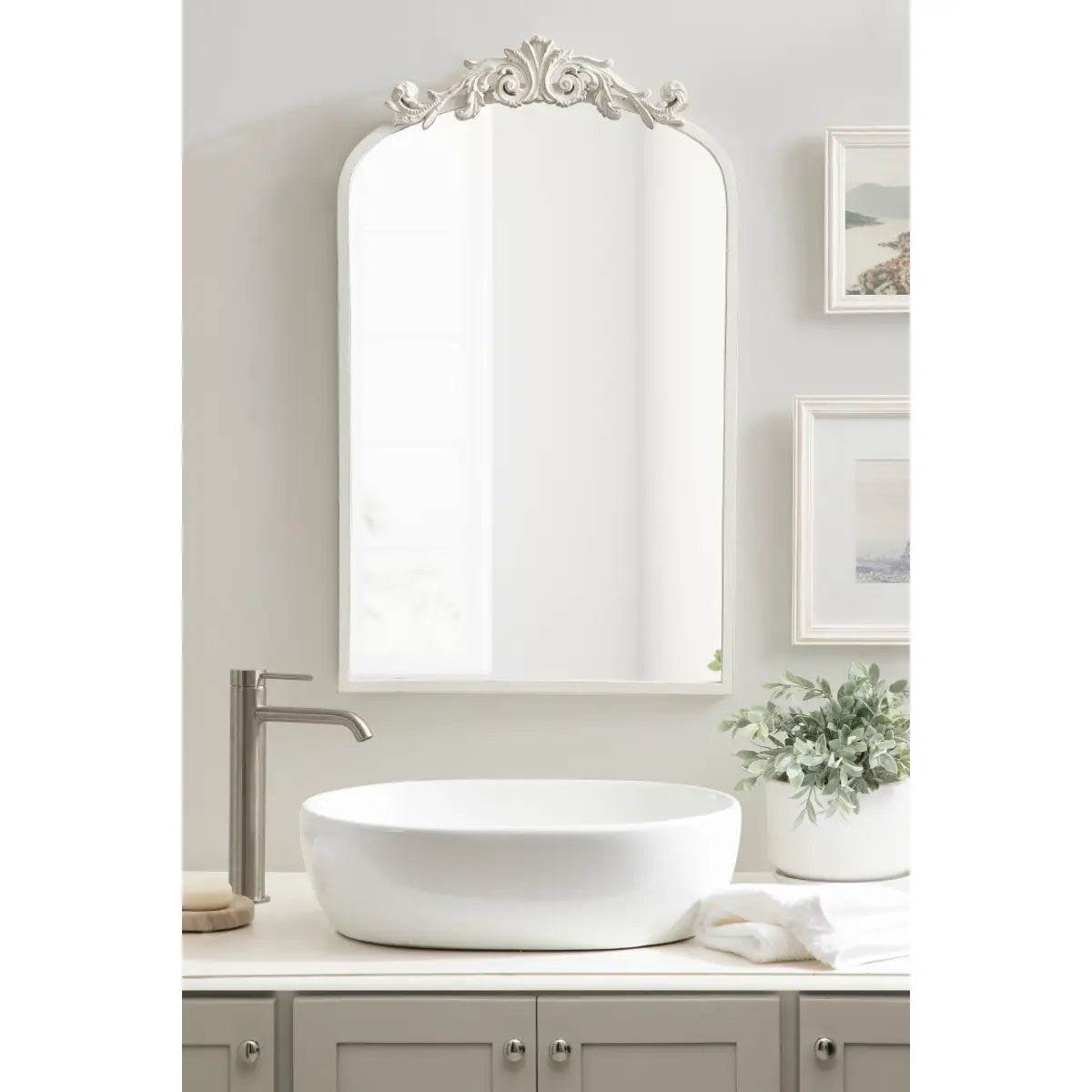 Arendahl Elegant Arch Mirror - kateandlaurel