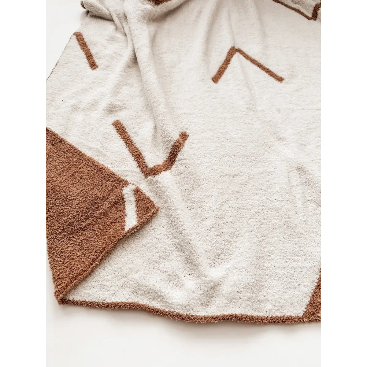 Arrow Blanket - Caramel/Cream - Harp Angel Boutique