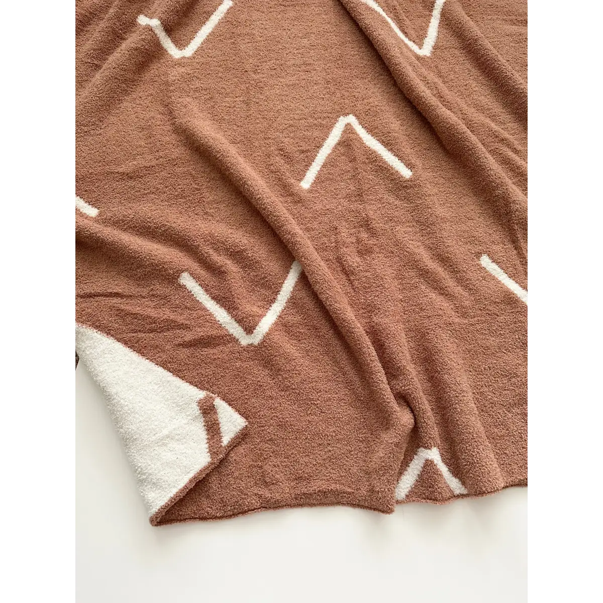 Arrow Blanket - Caramel/Cream - Harp Angel Boutique
