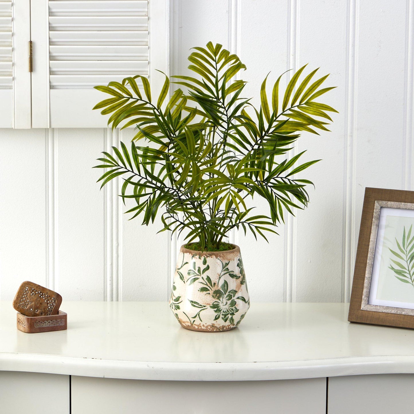 Mini palmera areca artificial de 18" en jarrón floral