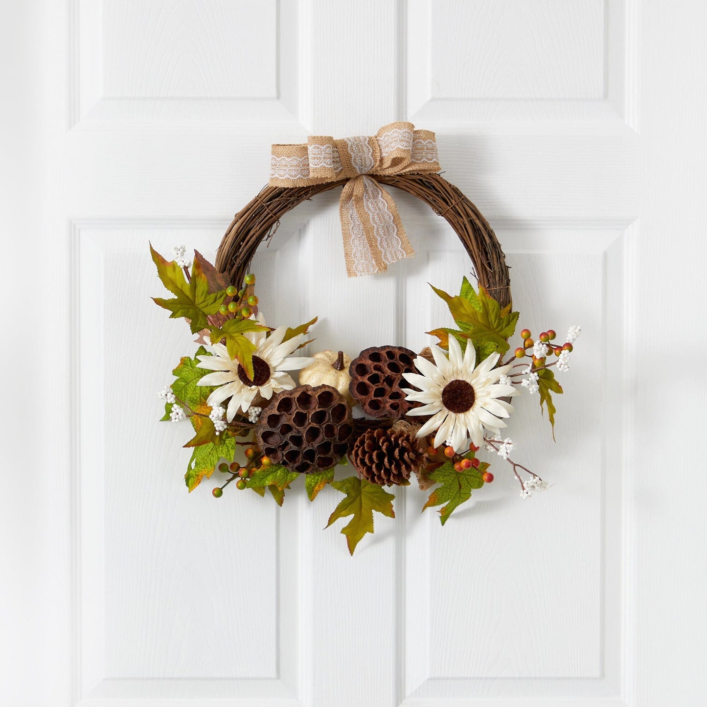 Couronne artificielle d'automne de 20 po avec tournesol, citrouille blanche et gousse de lotus séchée et nœud décoratif