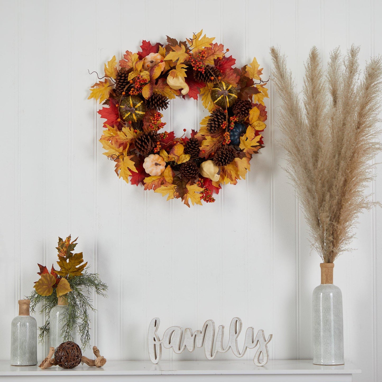 Couronne d'automne artificielle de 26 po avec citrouille, courge, pomme de pin et feuille d'érable