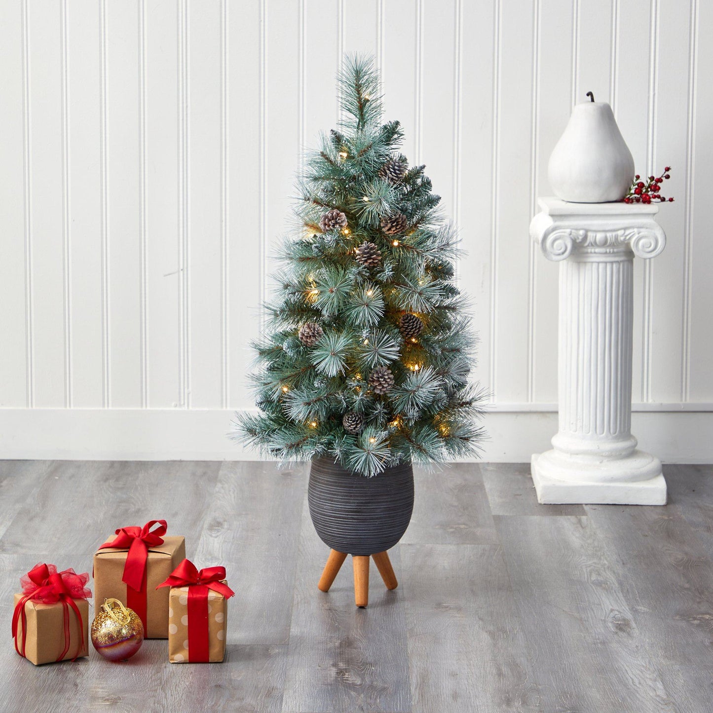 Árbol de Navidad artificial de pino de montaña de Columbia Británica con punta esmerilada de 3,5 pies