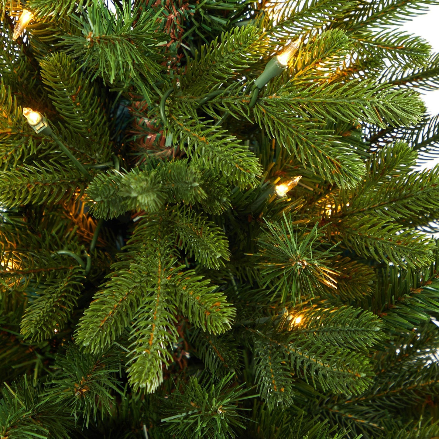 Sapin de Noël artificiel de Washington de 3,5 pi avec 50 lumières transparentes dans une jardinière en tour