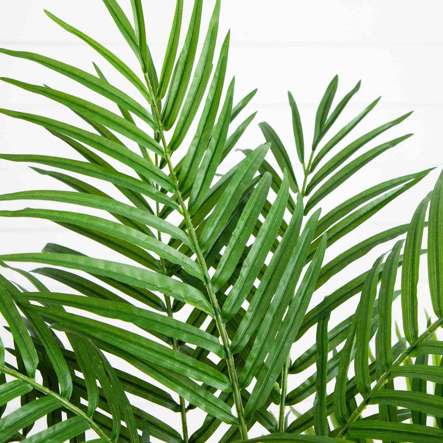 Palmier artificiel Areca de 4 pi dans une jardinière couleur sable