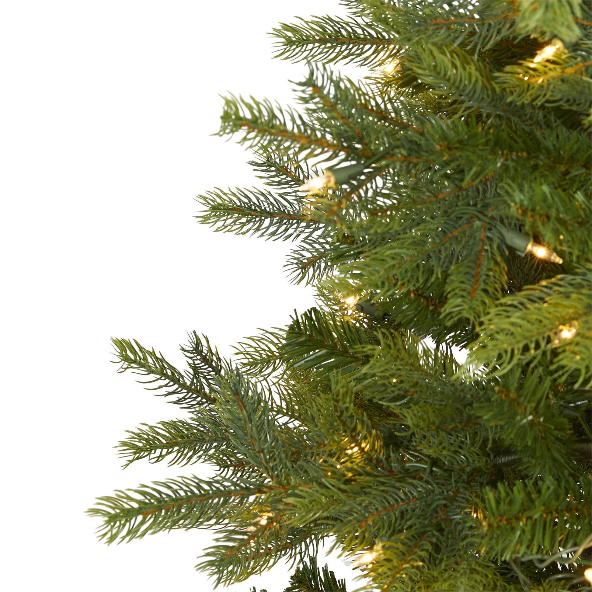 4’ North Carolina Spruce Artificial Christmas Tree with 100 Clear Lights and 207 Bendable Branches - Green - Nearly