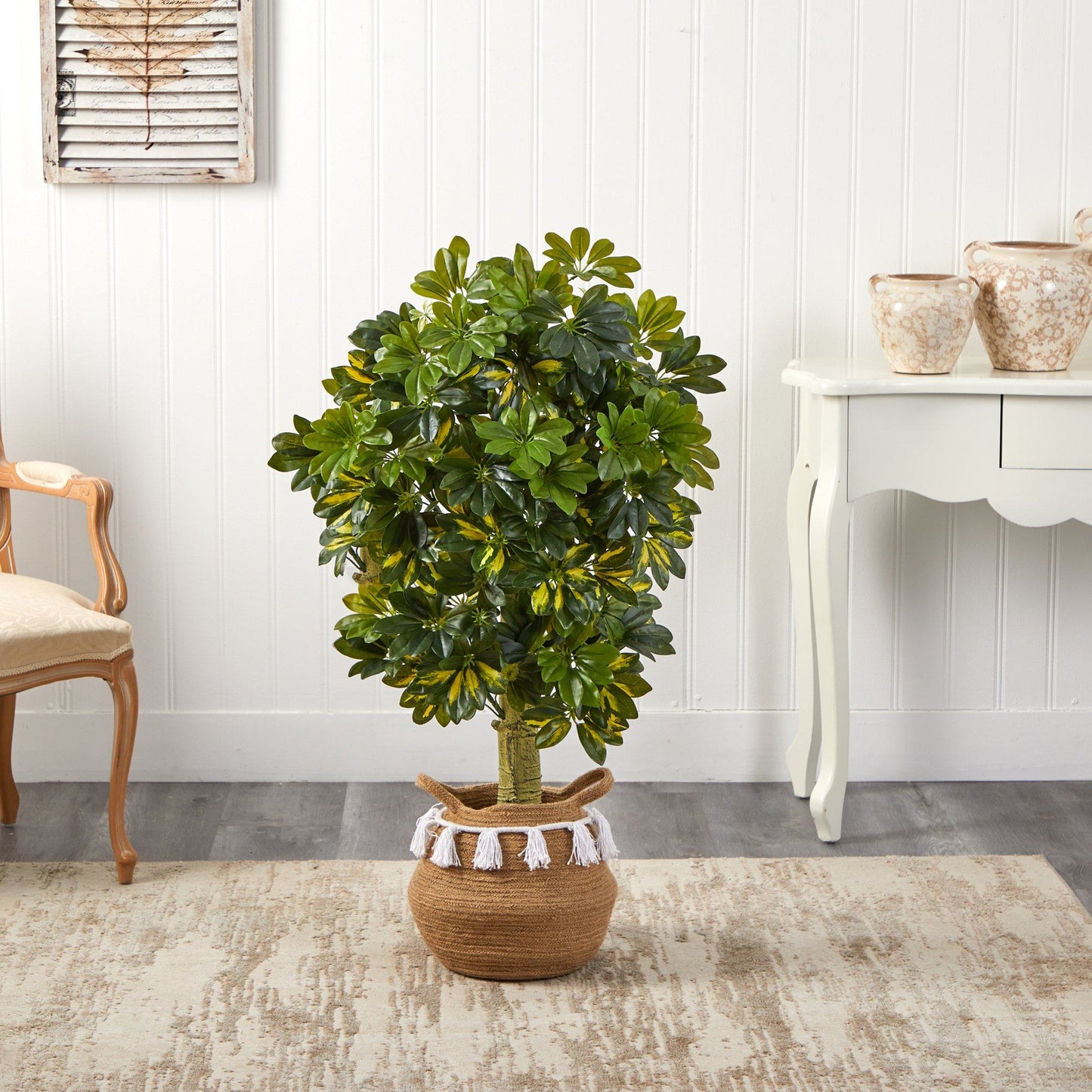 Árbol Schefflera de 4 pies en macetero tejido de algodón natural hecho a mano con borlas (tacto real)