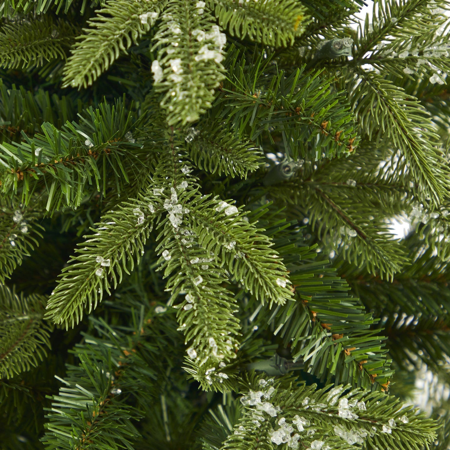 Árbol de Navidad artificial de abeto Grand Teton nevado de 44" con 50 luces transparentes y 111 ramas flexibles en maceta roja