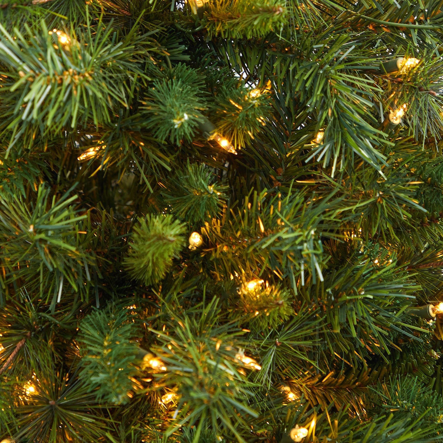 Árbol de Navidad artificial de pino mixto Wyoming de 4,5 pies con 250 luces transparentes y 462 ramas flexibles en maceta de torre roja