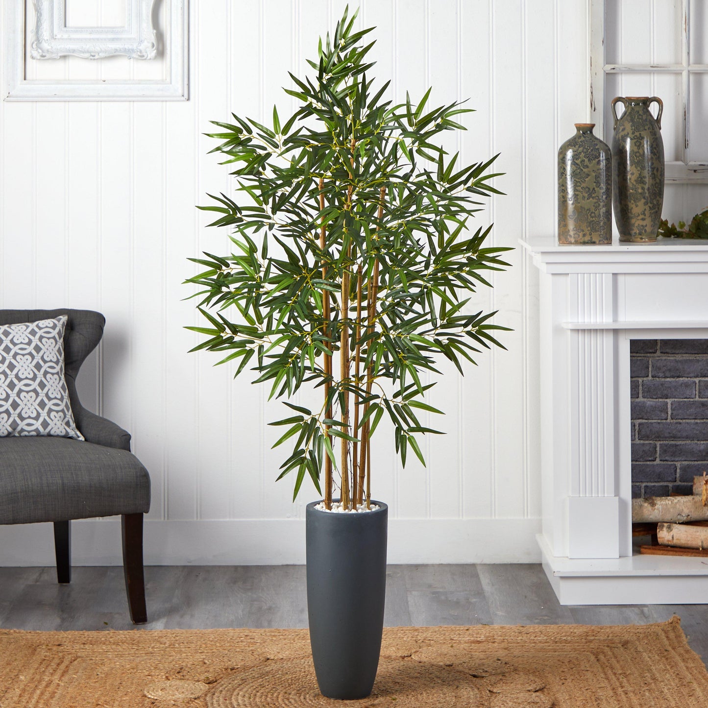 Arbre en bambou de 5 pieds dans une jardinière cylindrique grise