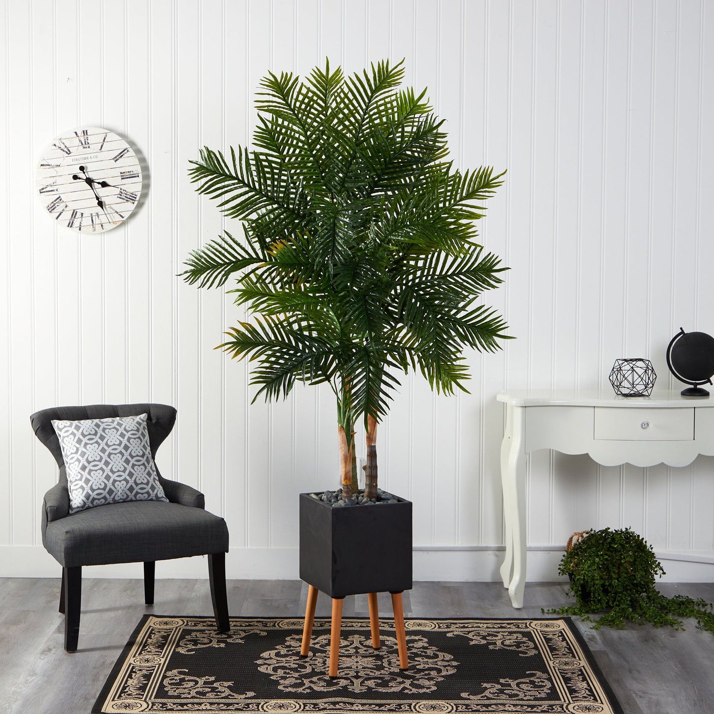 Palmera artificial de areca de 70” en macetero negro con soporte