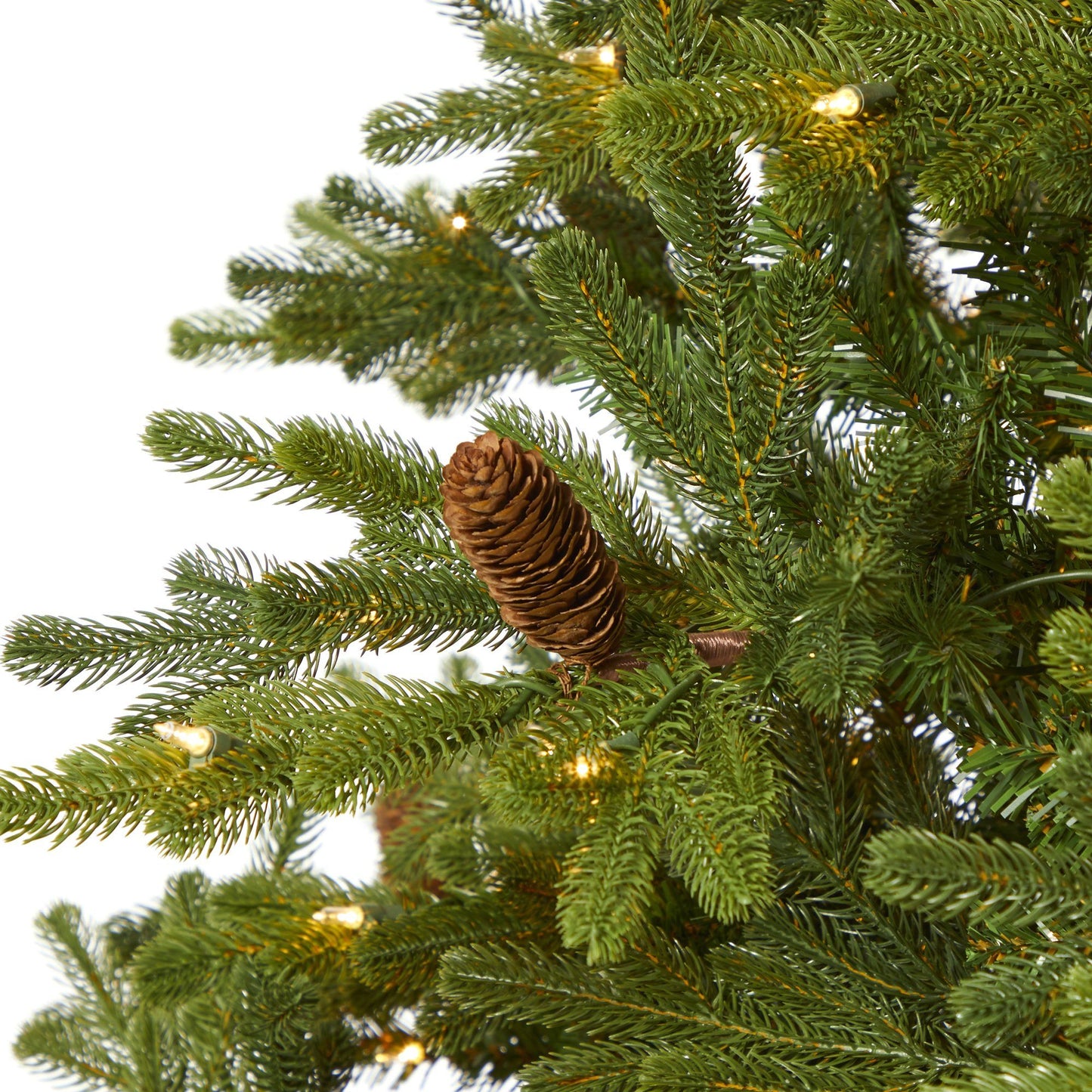 Árbol de Navidad artificial de abeto de montaña Yukon de 7,5 pies con 600 luces transparentes, piñas y 1740 ramas flexibles