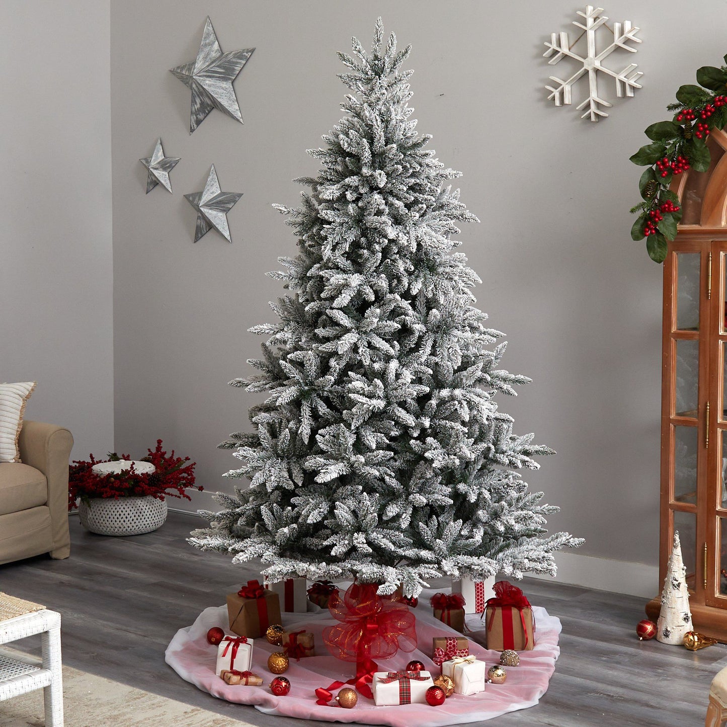 8’ Flocked West Virginia Spruce Christmas Tree with 600 Clear Lights and 1856 Bendable Branches