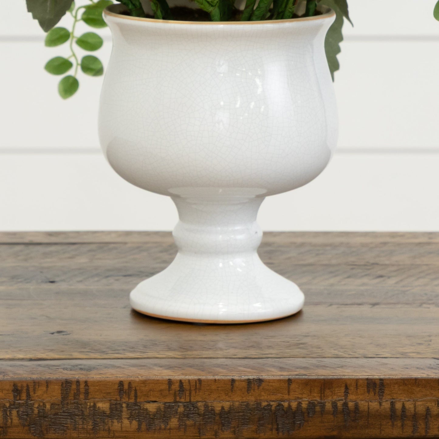 Composition florale en soie d'artichauts et d'hortensias