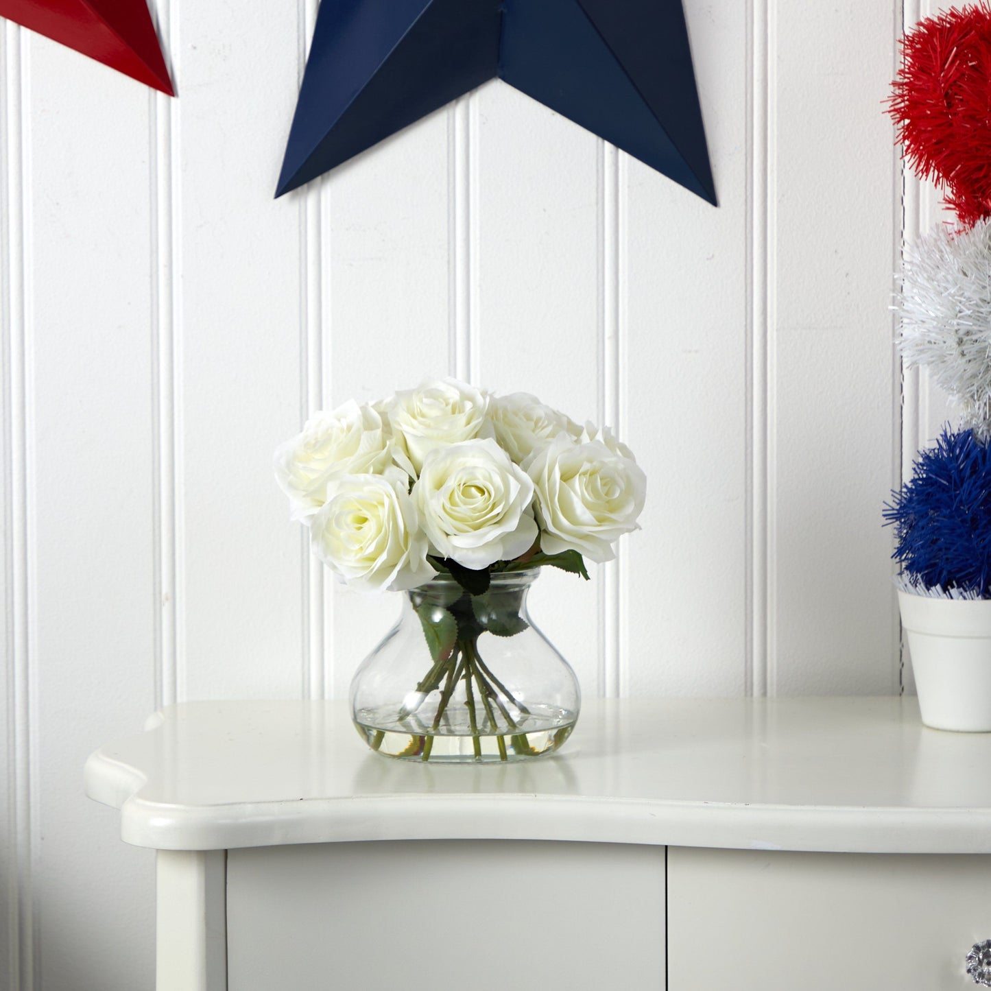 Arrangement de roses avec vase