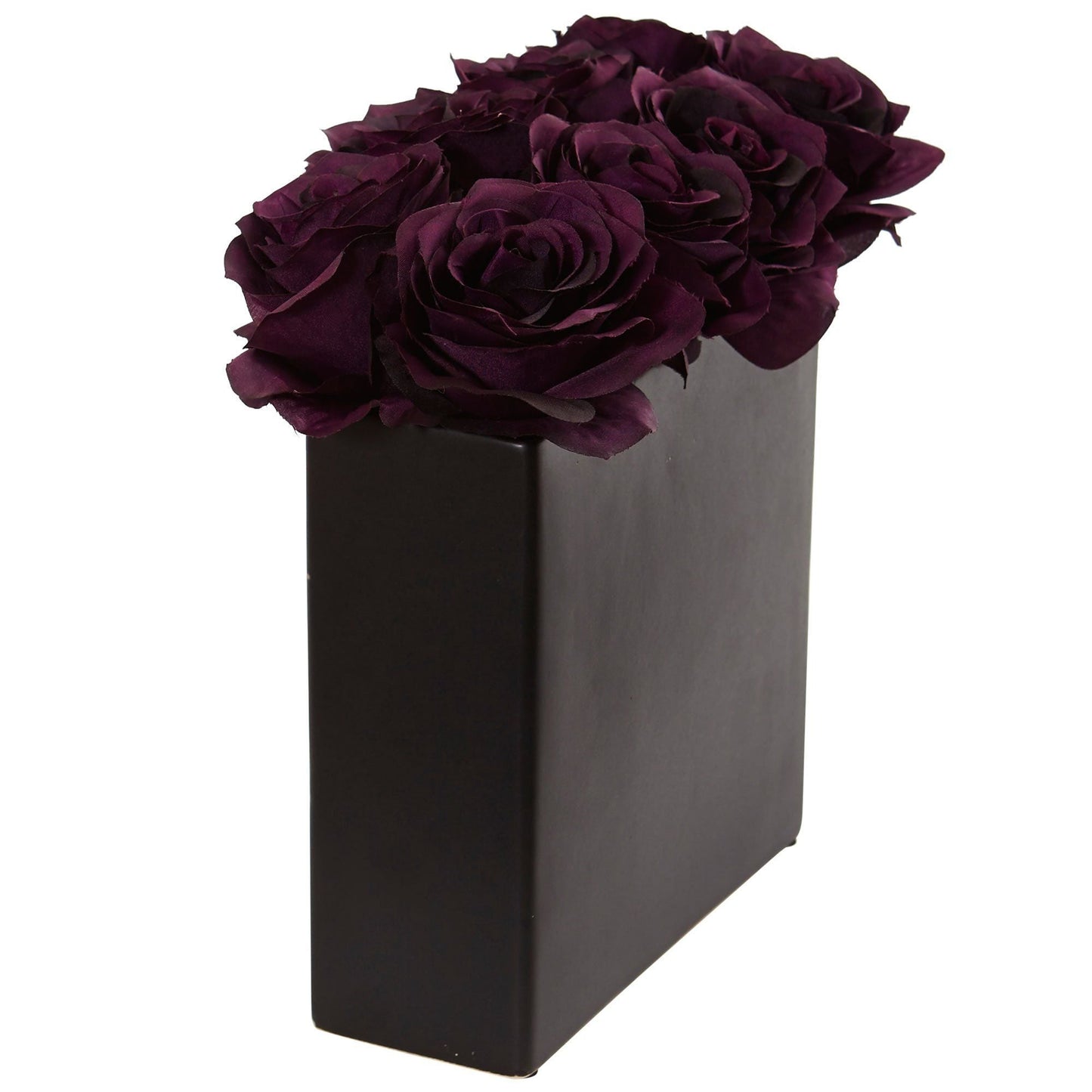 Arrangement de roses dans un vase noir