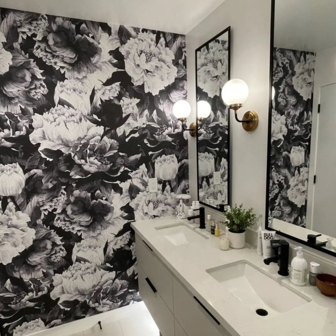 Avril Wallpaper - Bold Elegant Floral - Large Scale - Loomwell Home Goods