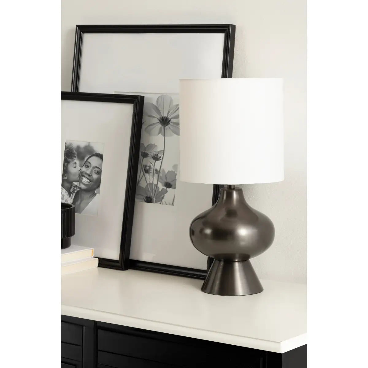 Bahira Modern Tabletop Lamp - kateandlaurel
