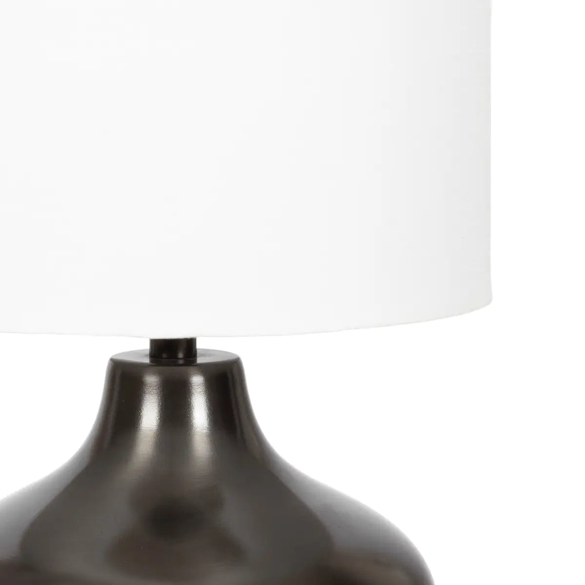 Bahira Modern Tabletop Lamp - kateandlaurel