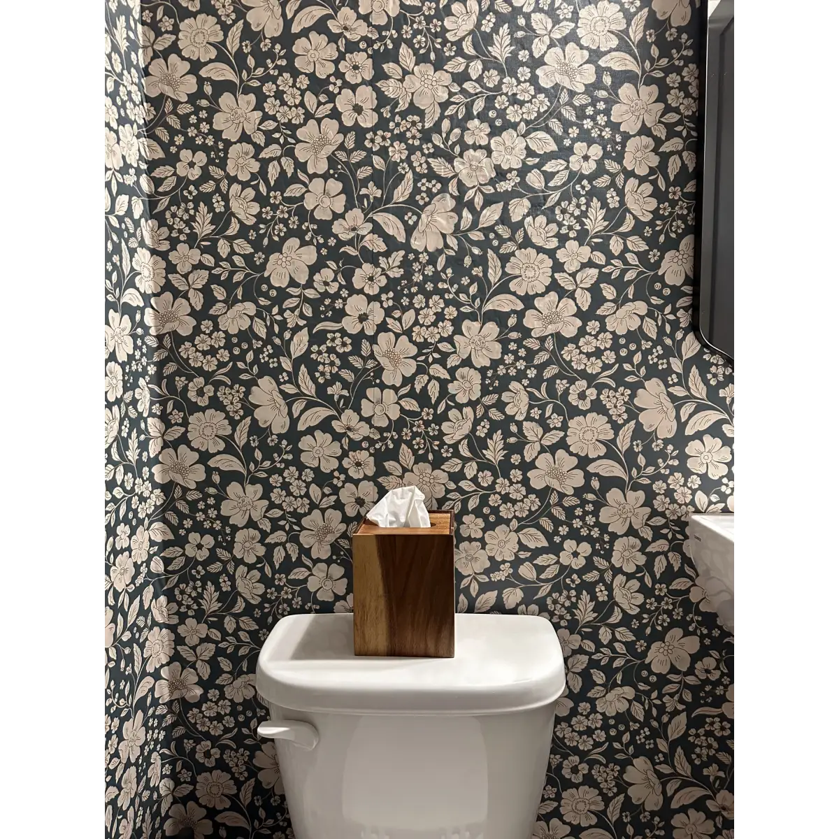 Beatrice Wallpaper - Bold Detailed Flowers - by Daphne and Sage - Loomwell Home Goods