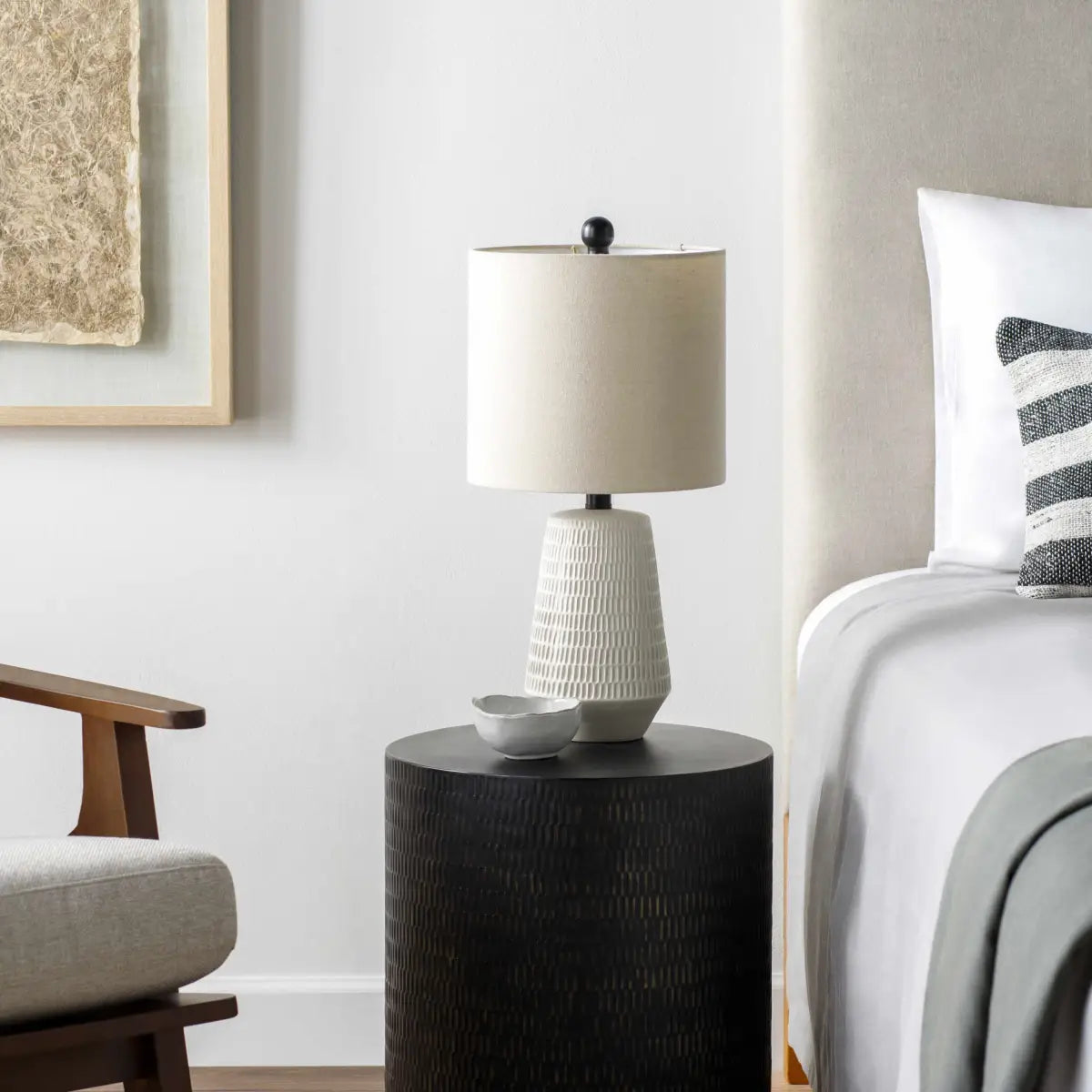 Berehomet Table Lamp - 21’’H x 10’’W x 10’’D - Boutique Rugs