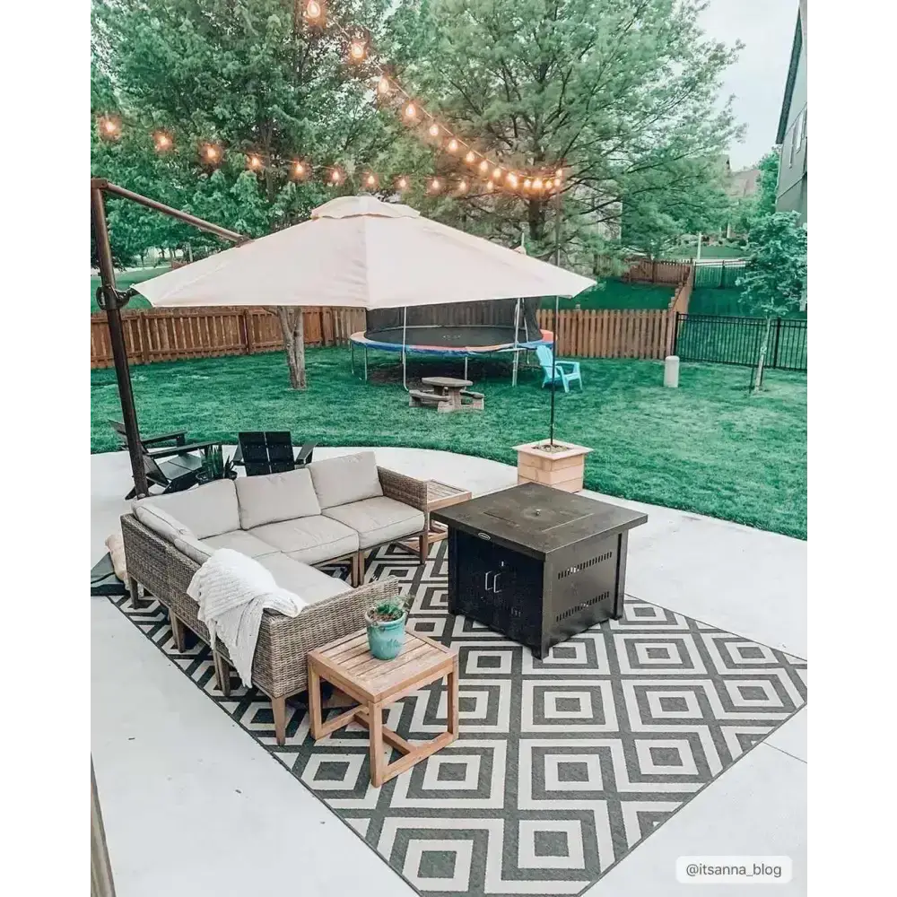 Black Beige Geometric Outdoor Rug - Boutique Rugs