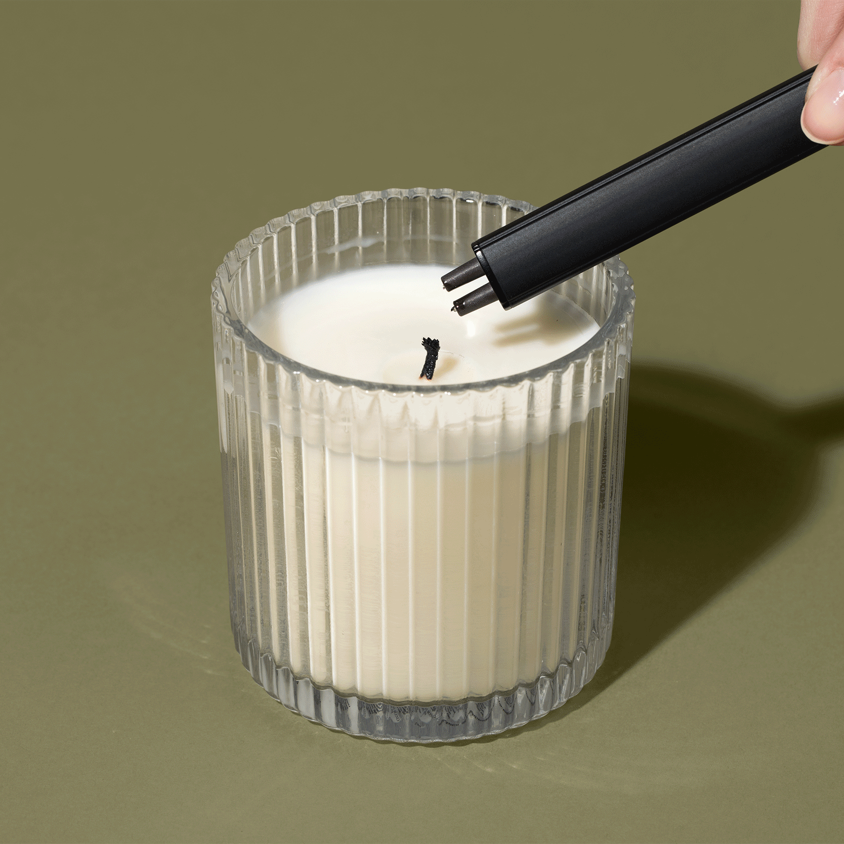 Black Electric Lighter - Sweet Water Decor