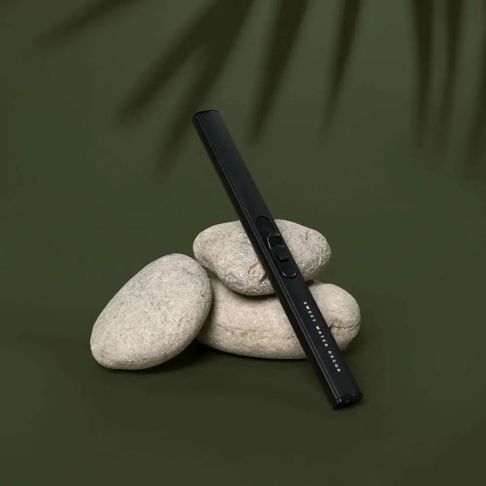 Black Electric Lighter - Sweet Water Decor