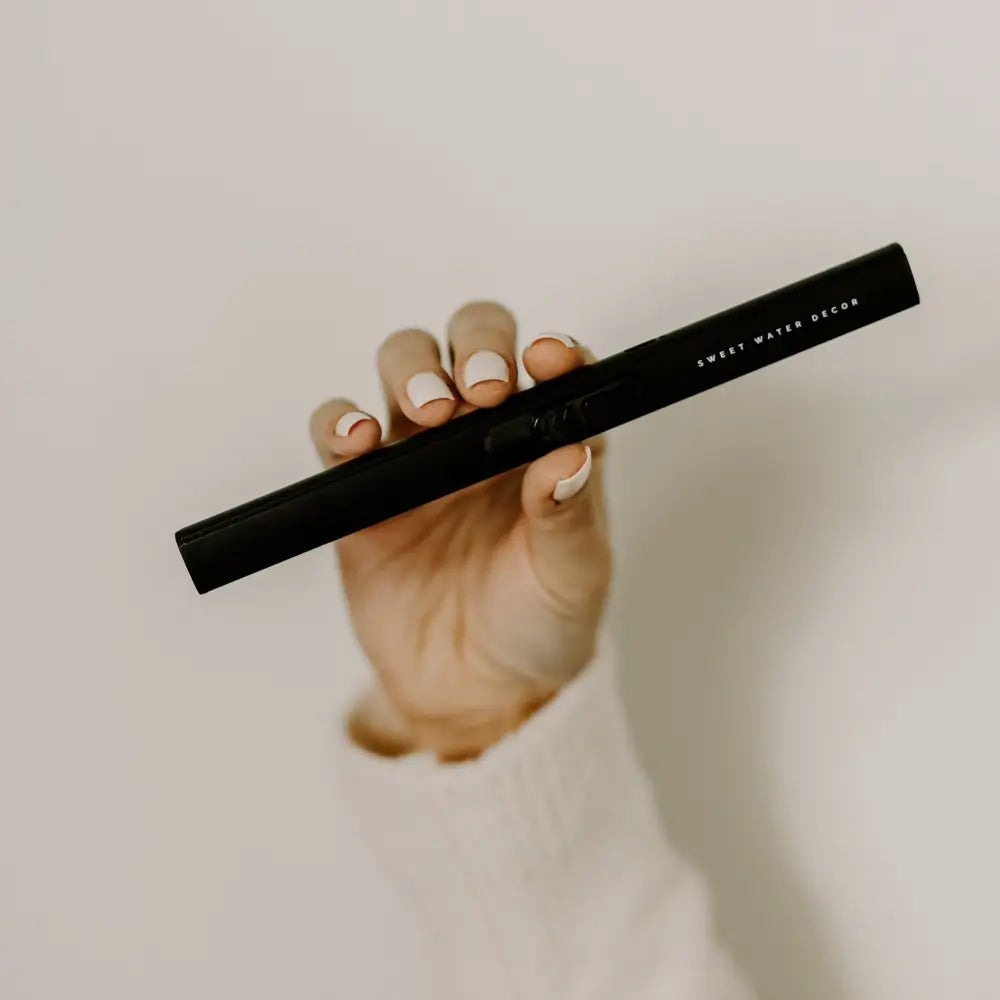 Black Electric Lighter - Sweet Water Decor