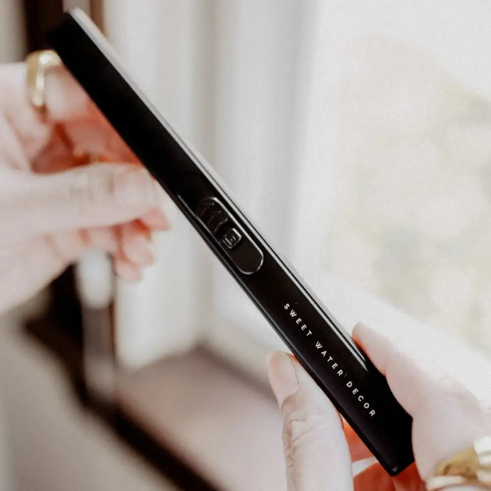 Black Electric Lighter - Sweet Water Decor