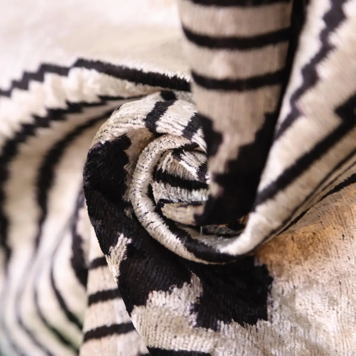 Black Silver Geometric Silk Velvet Lumbar Pillow – 16x24 Handmade Modern Cushion - Canvello