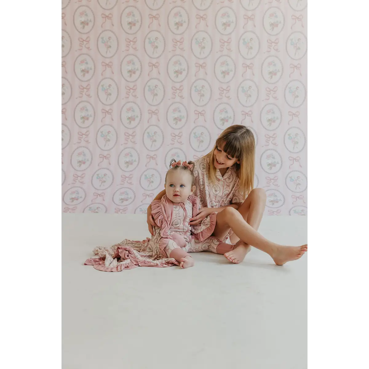 Blaire Wallpaper - Bouquets and Bows in Frames - by In My Jammers - Loomwell Home Goods
