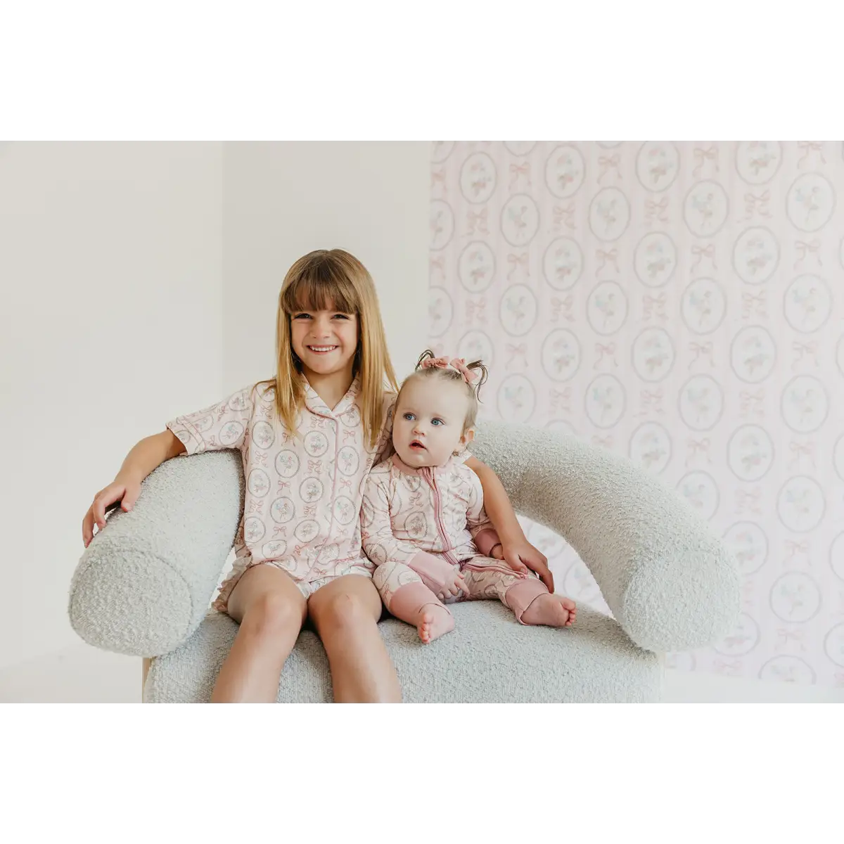 Blaire Wallpaper - Bouquets and Bows in Frames - by In My Jammers - Loomwell Home Goods