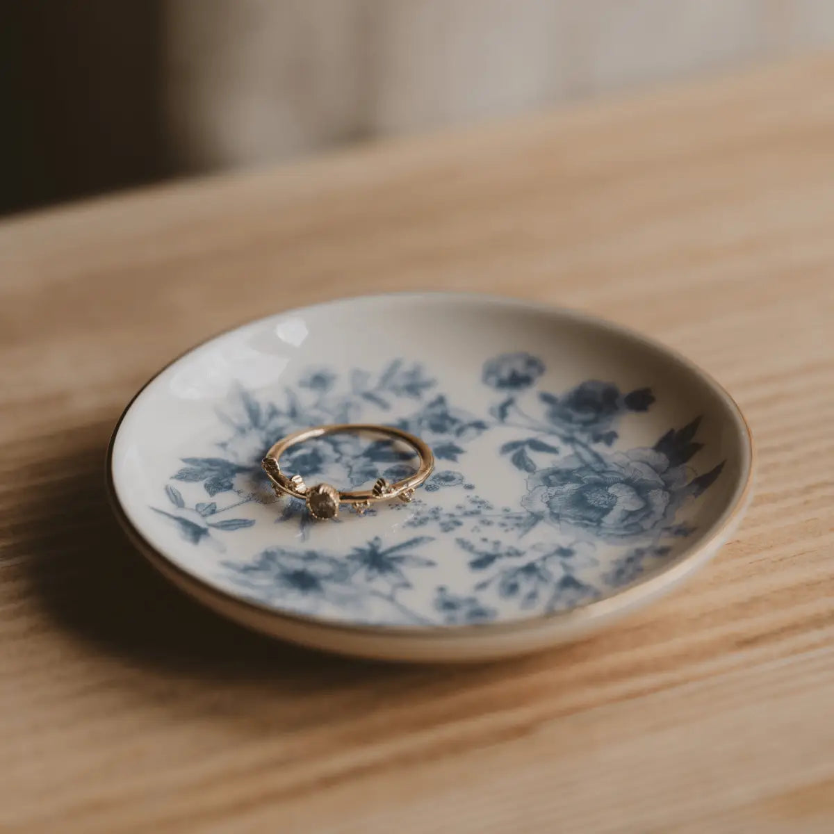 Blue Delft Gold Heart Jewelry Dish - Sweet Water Decor