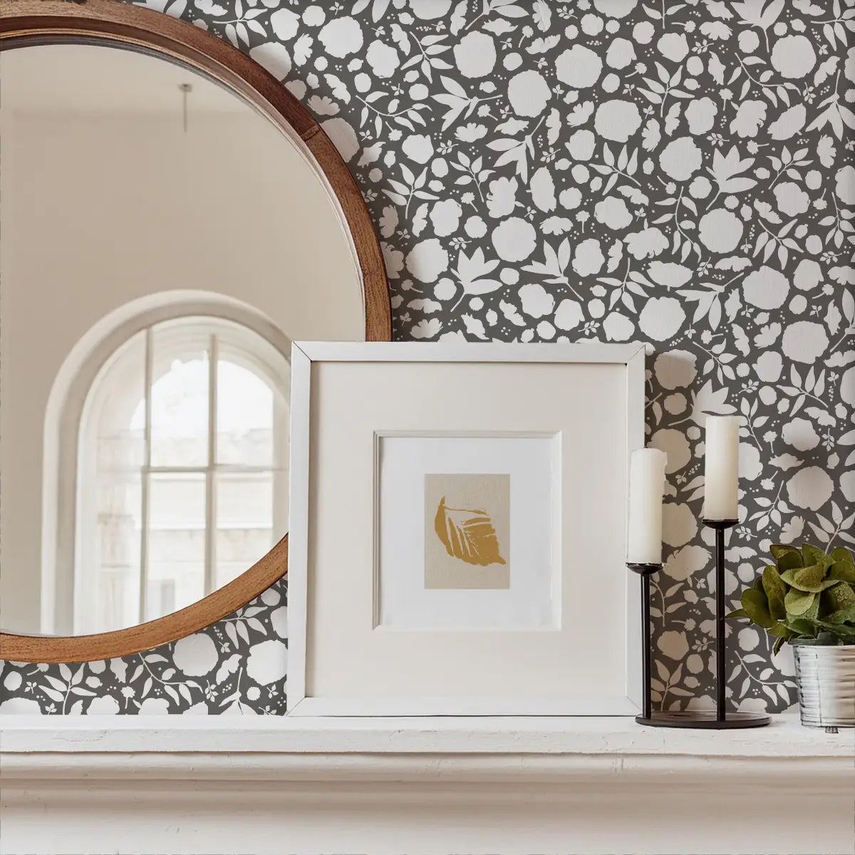 Brea Wallpaper - Floral Pattern - by Mackenzie Nelson - Loomwell Home Goods